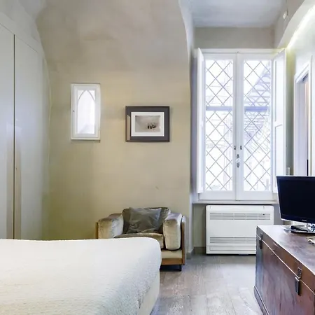 Trastevere Luxury Design アパート